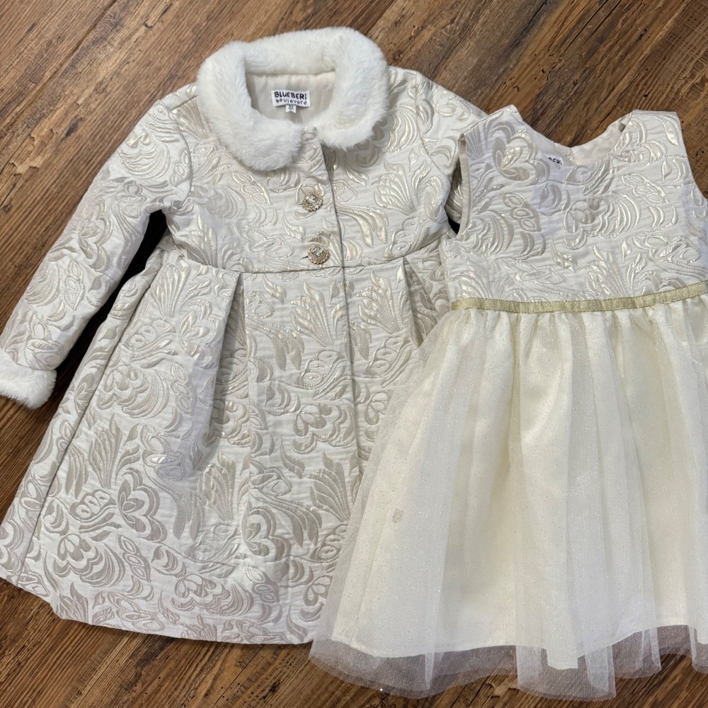 Blueberi Boulevard Dress Coat Set Princess Gold Jacquard Holiday Party‎ Portrait